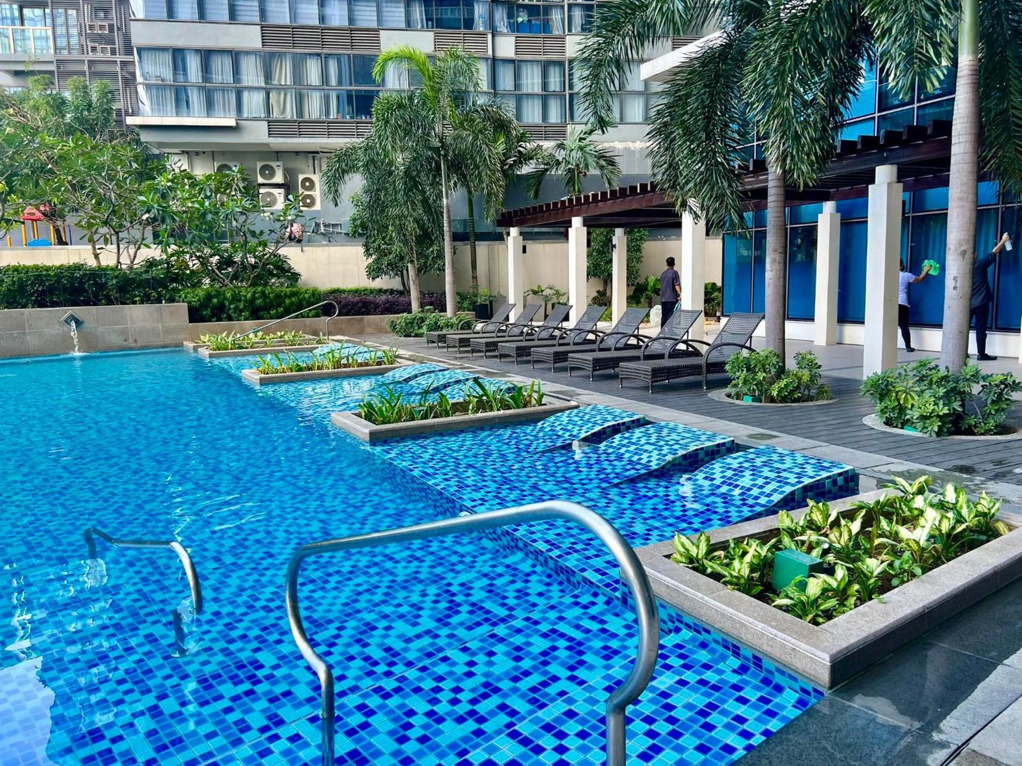 Hotel Vibe Condo At Uptown Parksuites Bgc Taguig Exterior foto