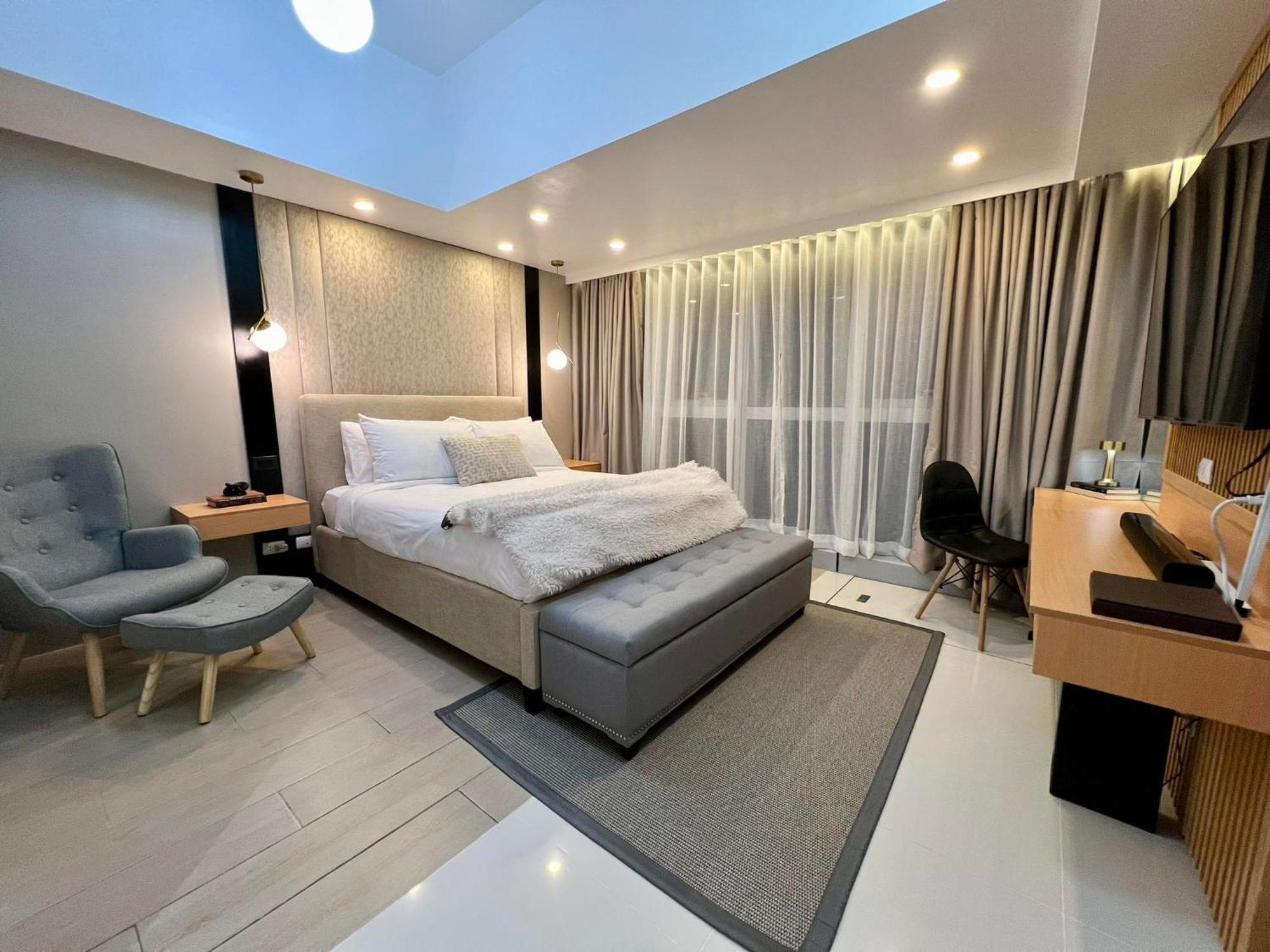 Hotel Vibe Condo At Uptown Parksuites Bgc Taguig Exterior foto